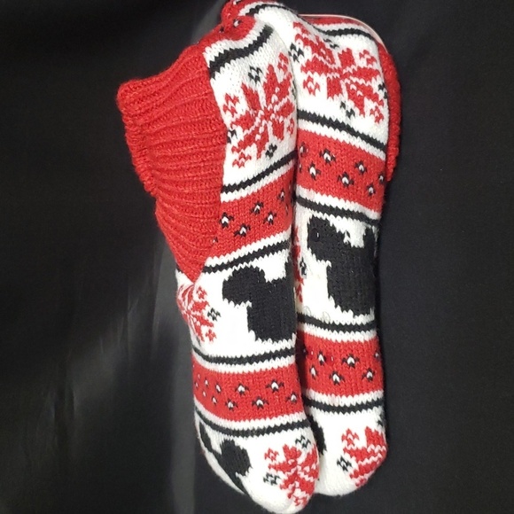 Disney NWT Mickey Mouse Nordic Stretch Plush Slipper/Socks, 4-10 - Picture 6 of 6